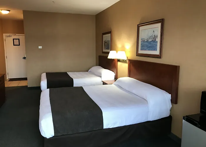 Beach Gardens Resort And Marina